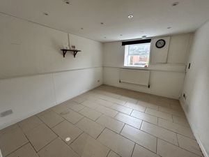 Photo 17- click for photo gallery